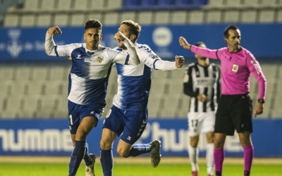 Néstor, celebrant el gol al Castellón | CES